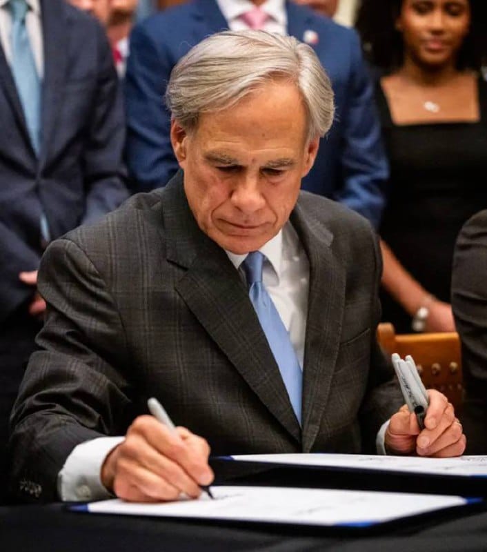 Texans Will Soon Be Forced to Verify Their Age To Download Apps